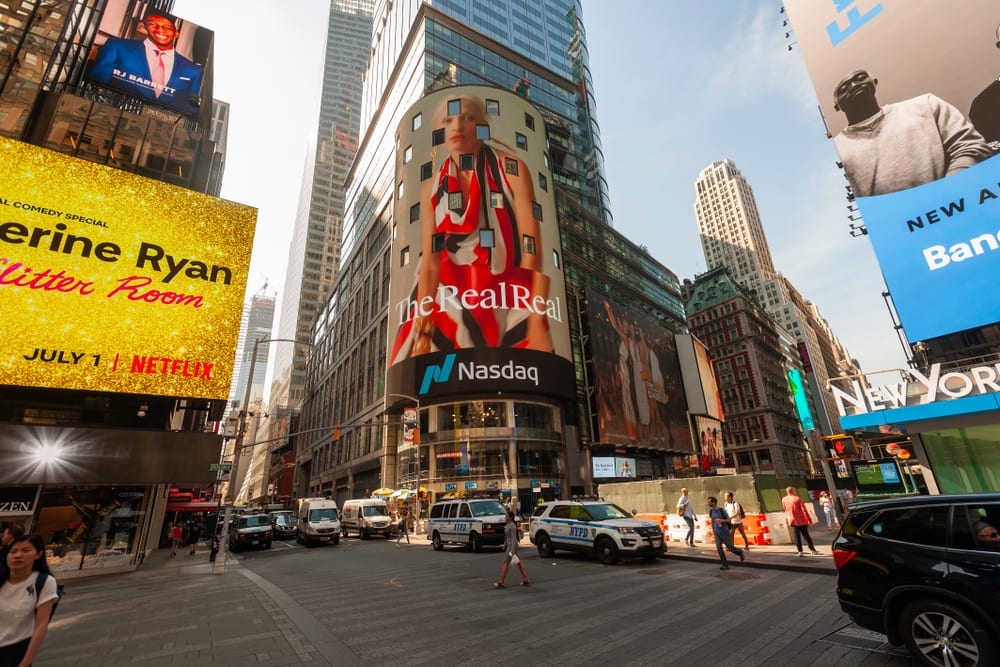 An outside photograph of the NASDAQ building in daytime | Investment U