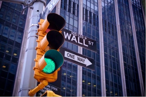 A traffic light blares green on Wall Street | Investor U