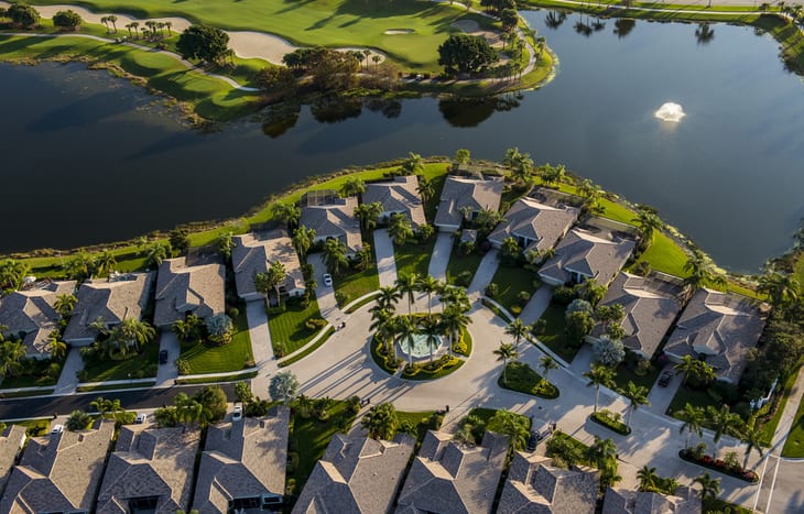 Overall view of retirement villages in Florida